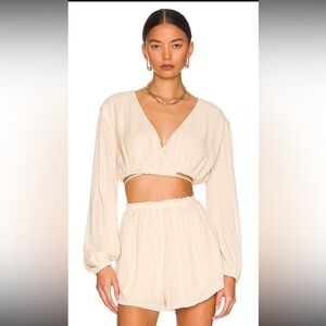 NWOT CAMILA COELHO HATTIE TOP & SHORTS SET        Medium top & Large bottom*